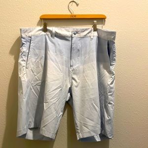 Iron Eagle men’s blue shorts,W40”, 93% polyester, 7% spandex. Good condition.